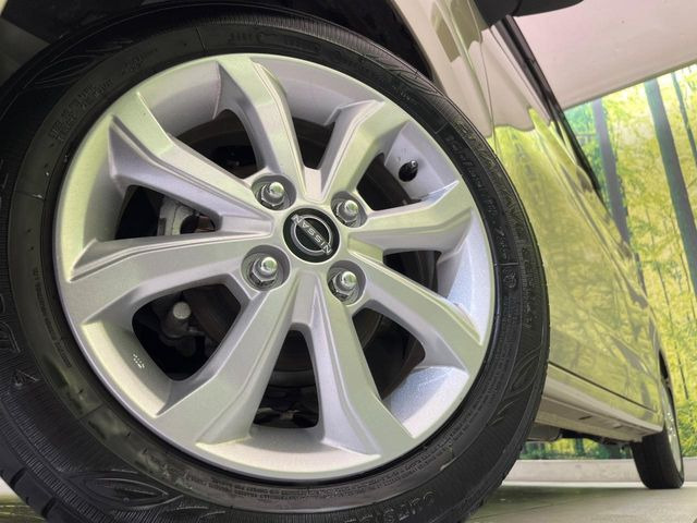 �y����14�C���`�A���~�z�C�[���z�O�ςɃ}�b�`���������A���~�z�C�[���𑕒����Ă���܂��B�e��ЊO�A���~�z�C�[����A�X�^�b�h���X�^�C�����戵�����Ă���܂��B���񂲑��k����������
