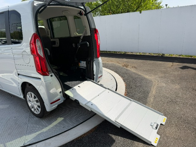 N-BOXL ターボ スロープ 4WD