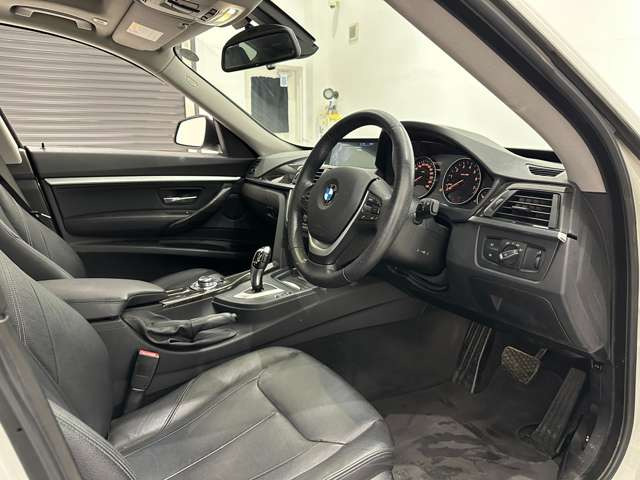 3シリーズグランツーリスモ328i ラグジュアリー