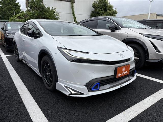 プリウス1.8 U E-Four 4WD