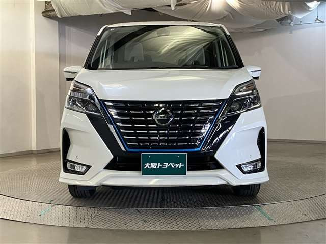 セレナ1.2 e-POWER ハイウェイスターV
