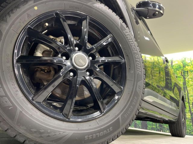 �y16�C���`�A���~�z�C�[���z�O�ςɃ}�b�`�����A���~�z�C�[���𑕒����Ă���܂��B�e��A���~�z�C�[����A�X�^�b�h���X�^�C�����戵�����Ă���܂��B���񂲑��k����������