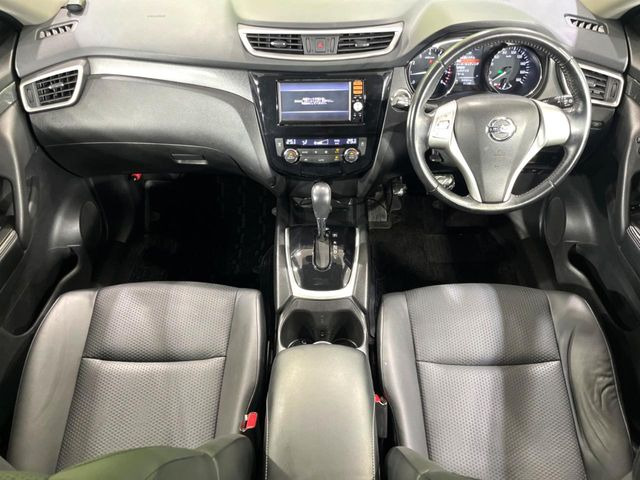 エクストレイル2.0 20X エマージェンシーブレーキパッケージ