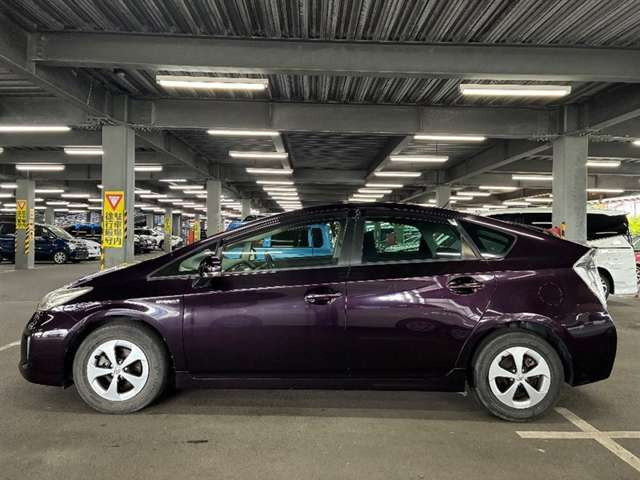 プリウス1.8 S