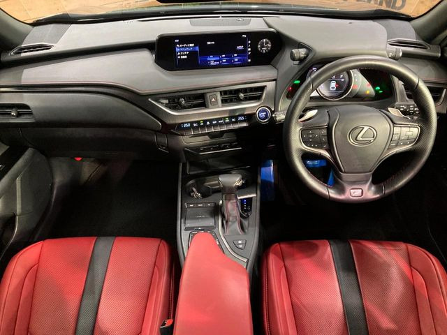 UX250h Fスポーツ