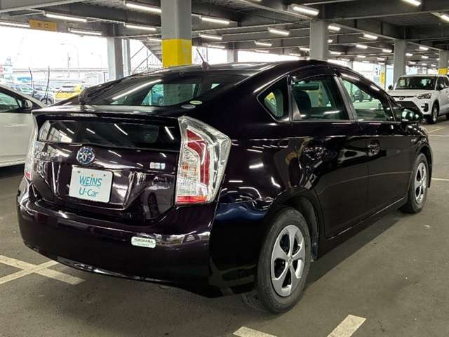 プリウス1.8 S
