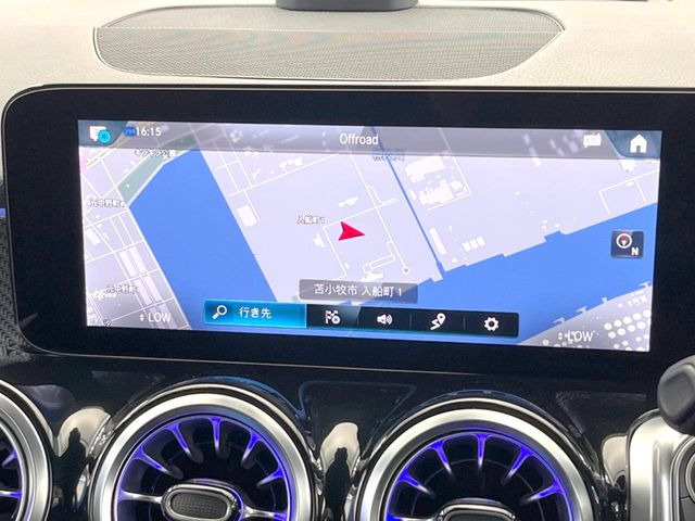 �������i�r:��̊��̂���i�r�́A����������ԓ������o���Ă���܂��B�I�[�f�B�I�@�\���[�����Ă���܂��̂ŁA�^�]�����y���߂܂���