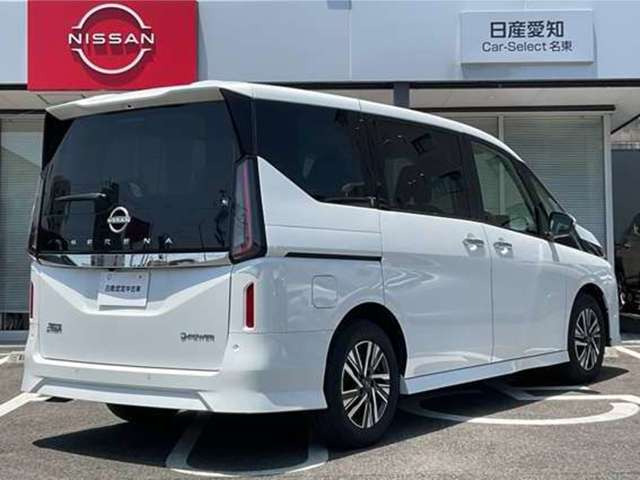 セレナ1.4 e-POWER ハイウェイスターV