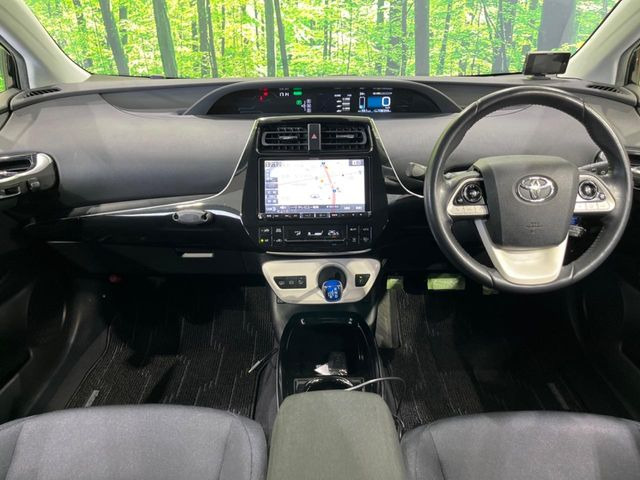 プリウスPHV1.8 S