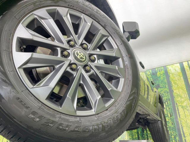 �y�����A���~�z�C�[���z�O�ςɃ}�b�`���������A���~�z�C�[���𑕒����Ă���܂��B�e��ЊO�A���~�z�C�[����A�X�^�b�h���X�^�C�����戵�����Ă���܂��B���񂲑��k����������