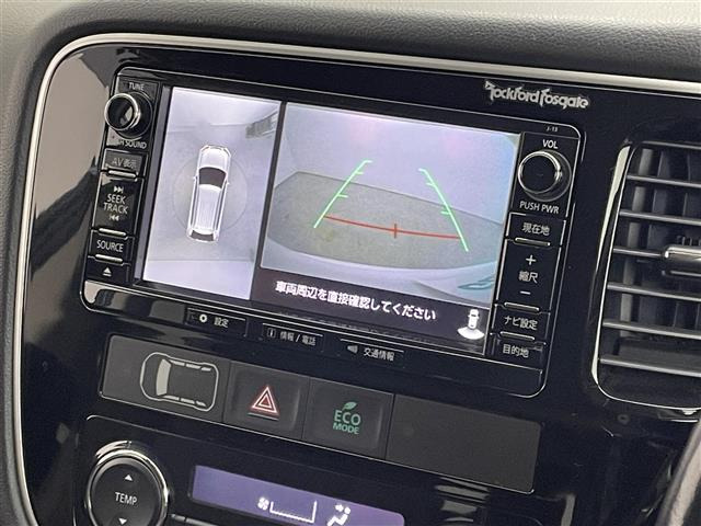 アウトランダーPHEV2.4 G プレミアムパッケージ 4WD