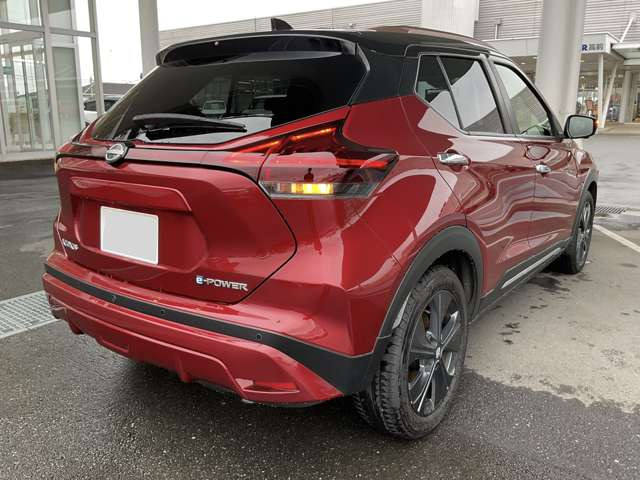 キックス1.2 X 90周年記念車 (e-POWER)