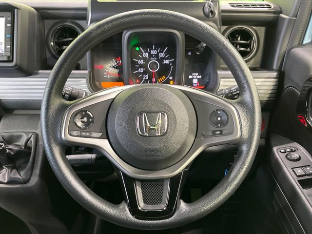 �y�X�e�A�����O�X�C�b�`�z�^�]���A�O������ڐ������炷���ƂȂ��A�I�[�f�B�I���̑��삪�\�ȕ֗��@�\!���S&���K�ȃh���C�u�����o���Ă���܂���