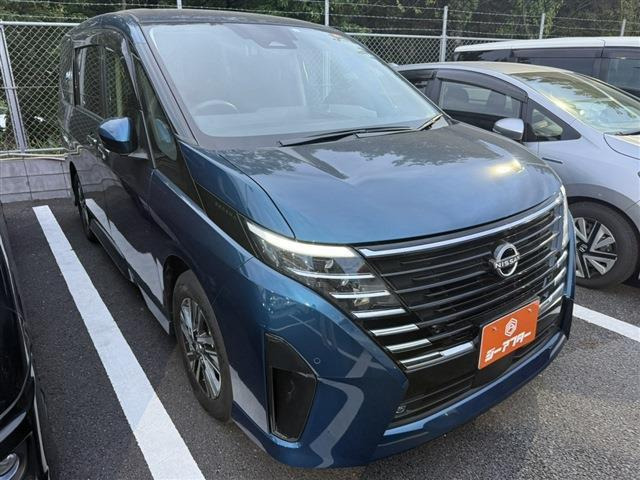 セレナ1.4 e-POWER ハイウェイスターV