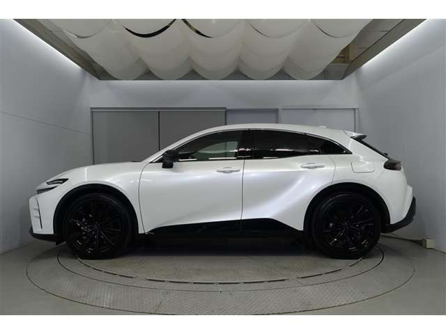 クラウンスポーツ2.5 Z E-Four 4WD