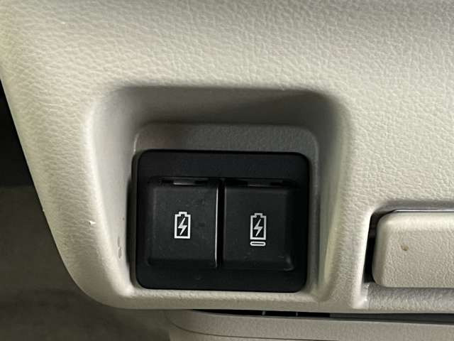 USB(Type-A,C)�[�d�\!
