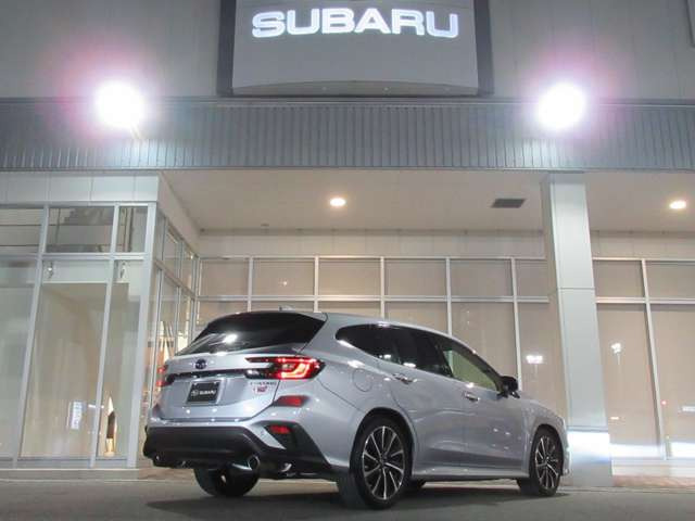 レヴォーグ1.8 STI スポーツ EX 4WD
