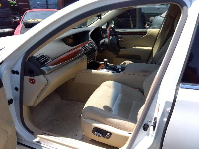 LS460