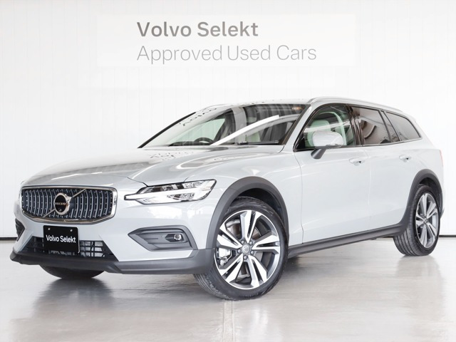 V60クロスカントリーウルトラ B5 AWD 4WD