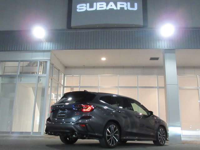レヴォーグ1.8 STI スポーツ EX 4WD