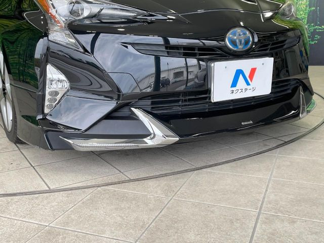 プリウス1.8 S