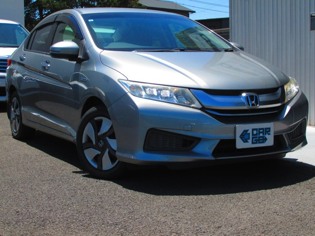 グレイス1.5 ハイブリッド LX
