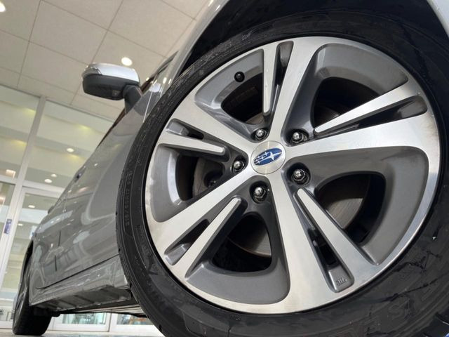 �y����17�C���`�A���~�z�C�[���z�O�ςɃ}�b�`���������A���~�z�C�[���𑕒����Ă���܂��B�e��ЊO�A���~�z�C�[����A�X�^�b�h���X�^�C�����戵�����Ă���܂��B���񂲑��k����������