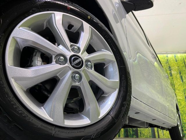 �y����14�C���`�A���~�z�C�[���z�O�ςɃ}�b�`���������A���~�z�C�[���𑕒����Ă���܂��B�e��ЊO�A���~�z�C�[����A�X�^�b�h���X�^�C�����戵�����Ă���܂��B���񂲑��k����������
