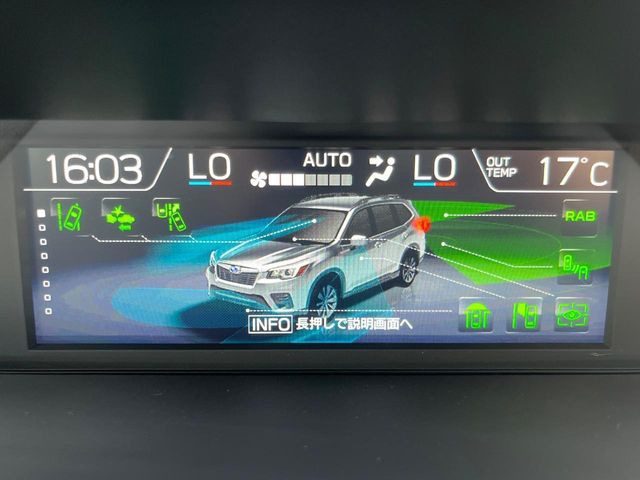 フォレスター1.8 STI スポーツ 4WD