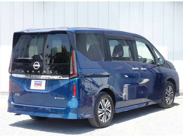 セレナ1.4 e-POWER ハイウェイスターV