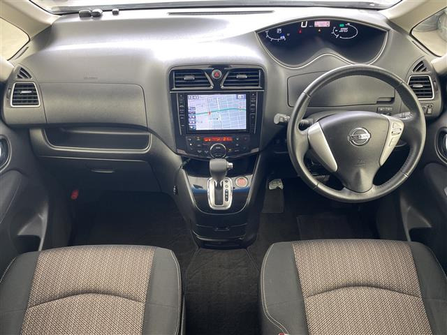 セレナ2.0 ハイウェイスター S-HYBRID
