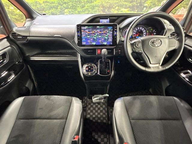 ヴォクシー2.0 ZS 煌III