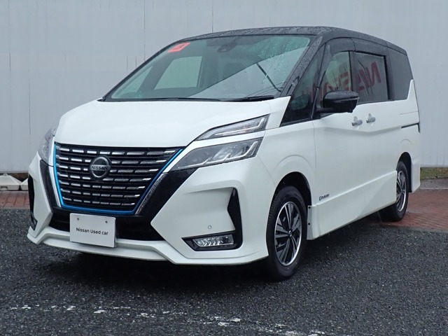 セレナ1.2 e-POWER ハイウェイスターV