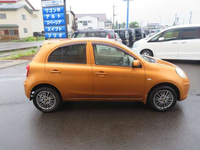 マーチ1.2 12X FOUR 4WD