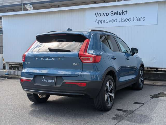 XC40アルティメット B4 AWD ダークエディション 4WD