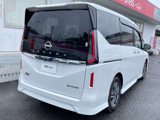 セレナ1.4 e-POWER ハイウェイスターV