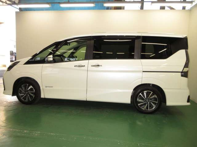 セレナ1.2 e-POWER ハイウェイスター