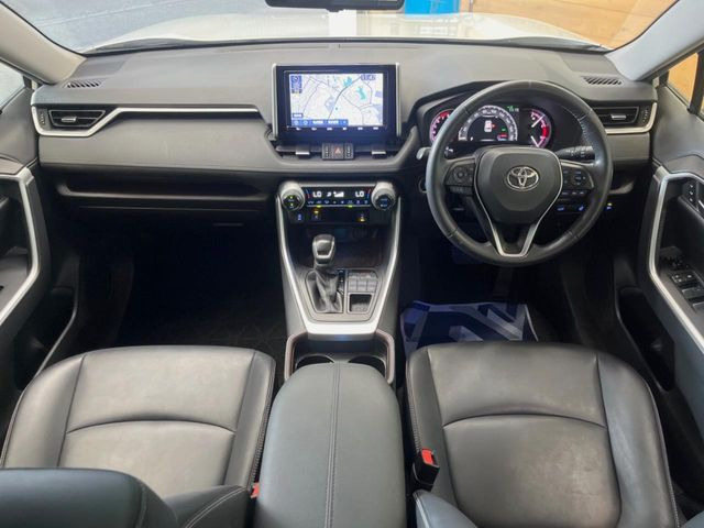 RAV42.0 G 4WD