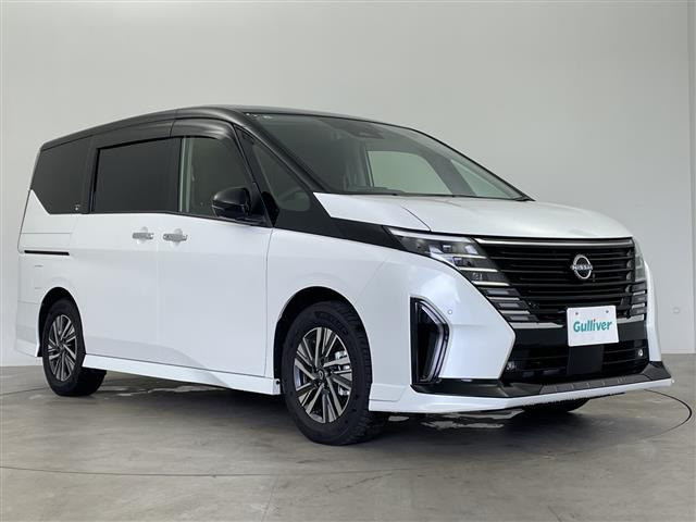 セレナ1.4 e-POWER ハイウェイスターV