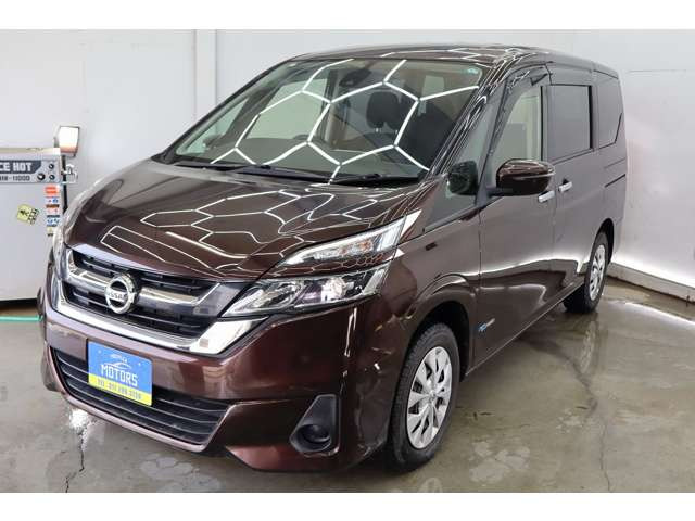 ご予約いただければ室内でのご商談も可能です♪ 天候に左右されずゆっくりとお車を確認することができますので来店前にお申し付けください♪