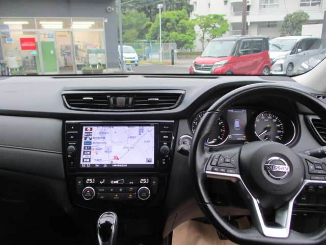 エクストレイル2.0 20Xi ハイブリッド 4WD
