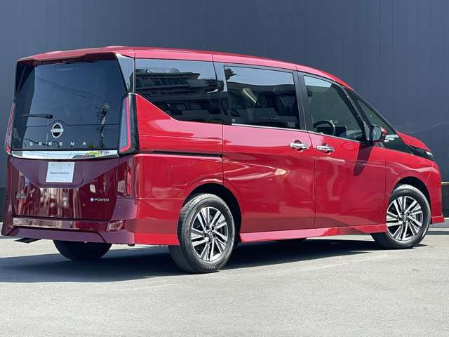 セレナ1.4 e-POWER ハイウェイスターV