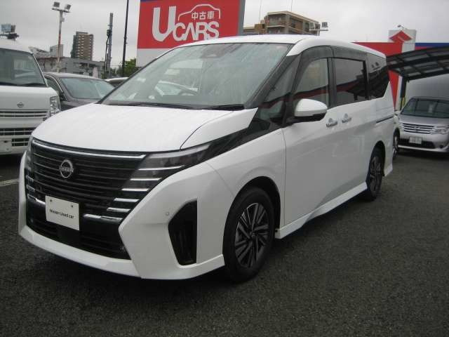 セレナ1.4 e-POWER ハイウェイスターV