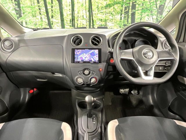 ノート1.2 X FOUR 4WD