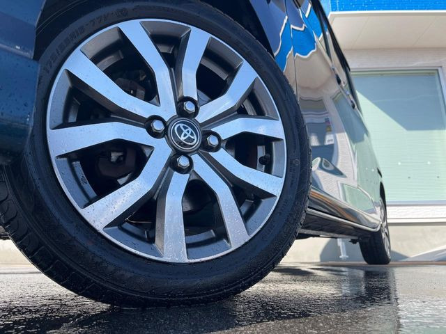 �y����15�C���`�A���~�z�C�[���z�O�ςɃ}�b�`���������A���~�z�C�[���𑕒����Ă���܂��B�e��ЊO�A���~�z�C�[����A�X�^�b�h���X�^�C�����戵�����Ă���܂��B���񂲑��k����������