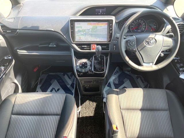 ヴォクシー2.0 ZS 煌