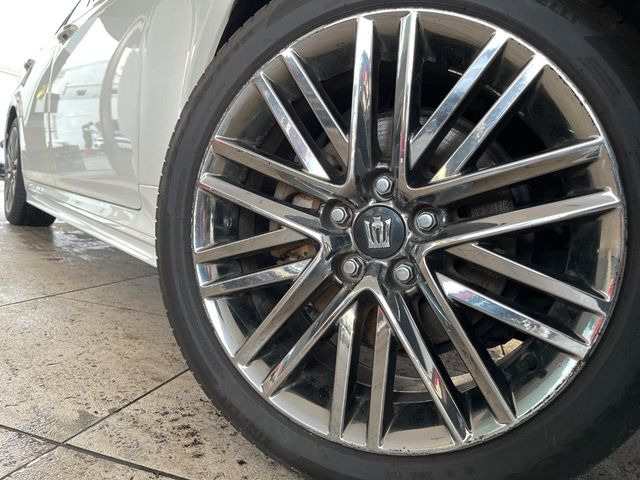 �y18�C���`�A���~�z�C�[���z�O�ςɃ}�b�`�����A���~�z�C�[���𑕒����Ă���܂��B�e��A���~�z�C�[����A�X�^�b�h���X�^�C�����戵�����Ă���܂��B���񂲑��k����������