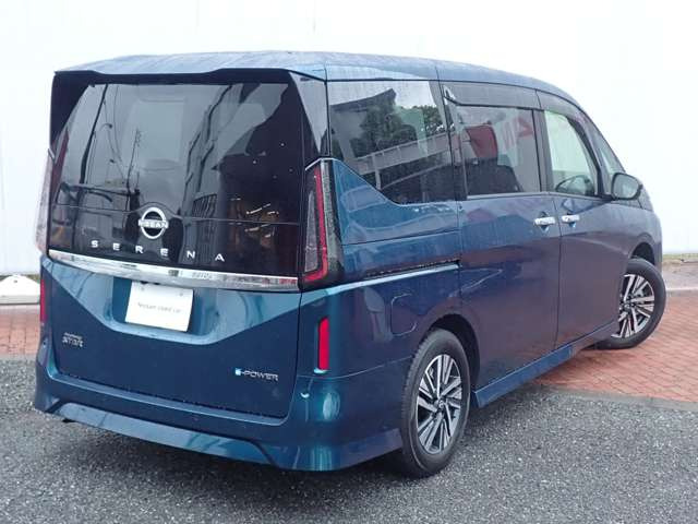 セレナ1.4 e-POWER ハイウェイスターV