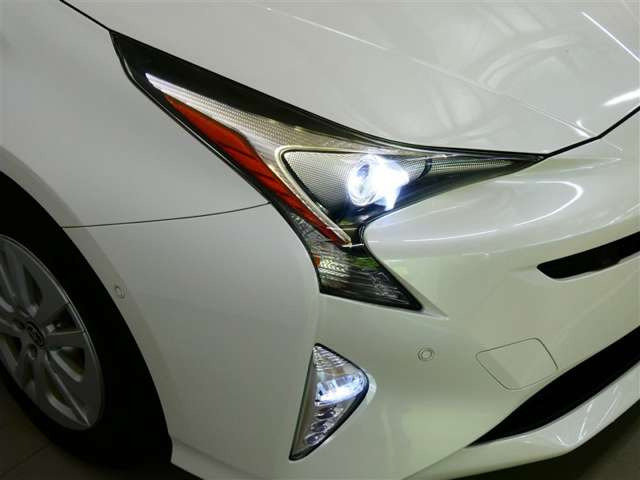 プリウス1.8 S セーフティ プラス