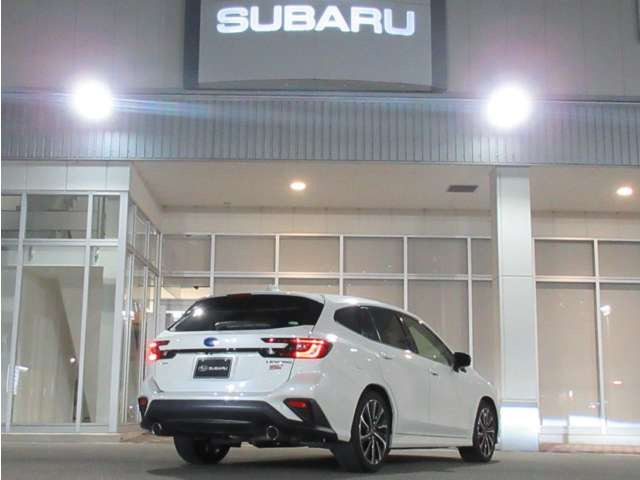 レヴォーグ1.8 STI スポーツ EX 4WD